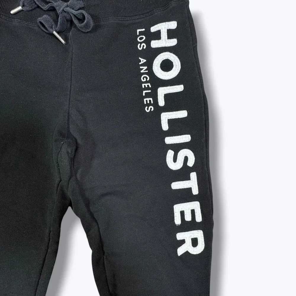 Hollister y2k mallcore